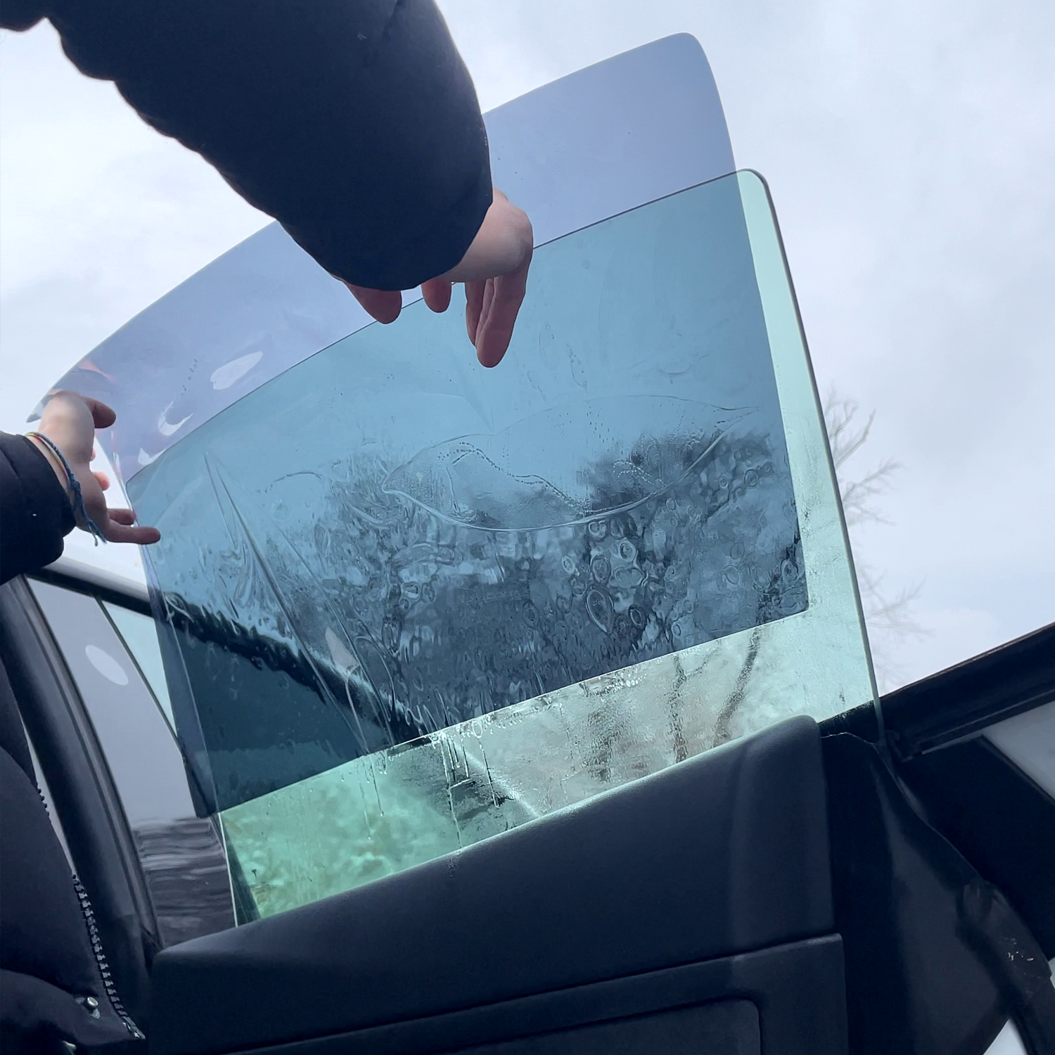 Model 3: Film teinté pour vitres de voiture